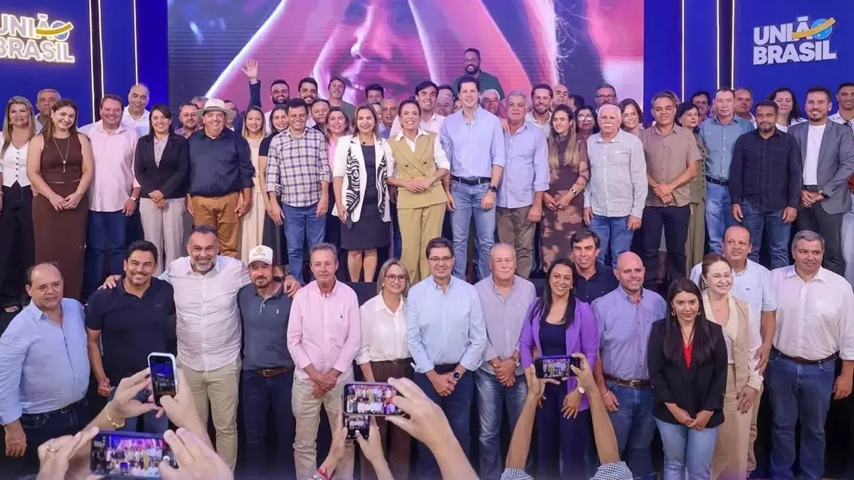 Daniel pede apoio de 50 prefeitos para Gracinha Caiado ao Senado
