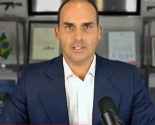 Eduardo Bolsonaro diz que demissão da PF depende de 'canetada' de ministro de Lula