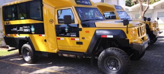 Escolas quilombolas recebem micro-ônibus para apoio pedagógico