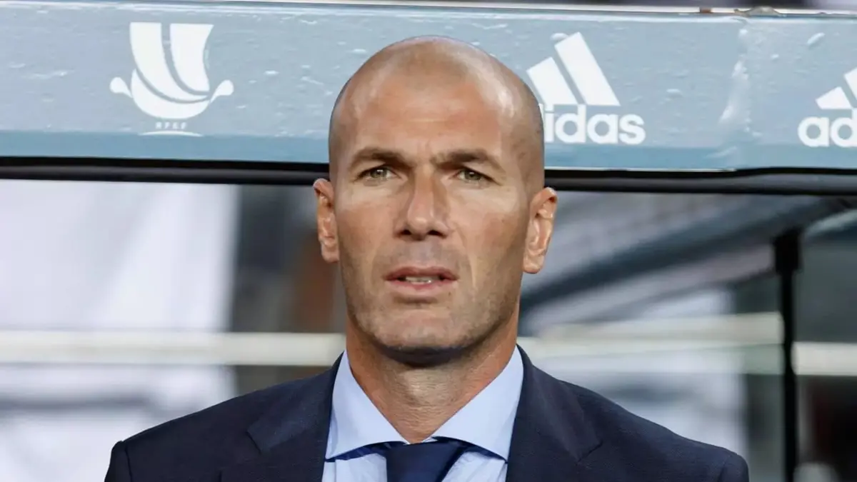 Seleção da França anuncia Zidane como novo técnico