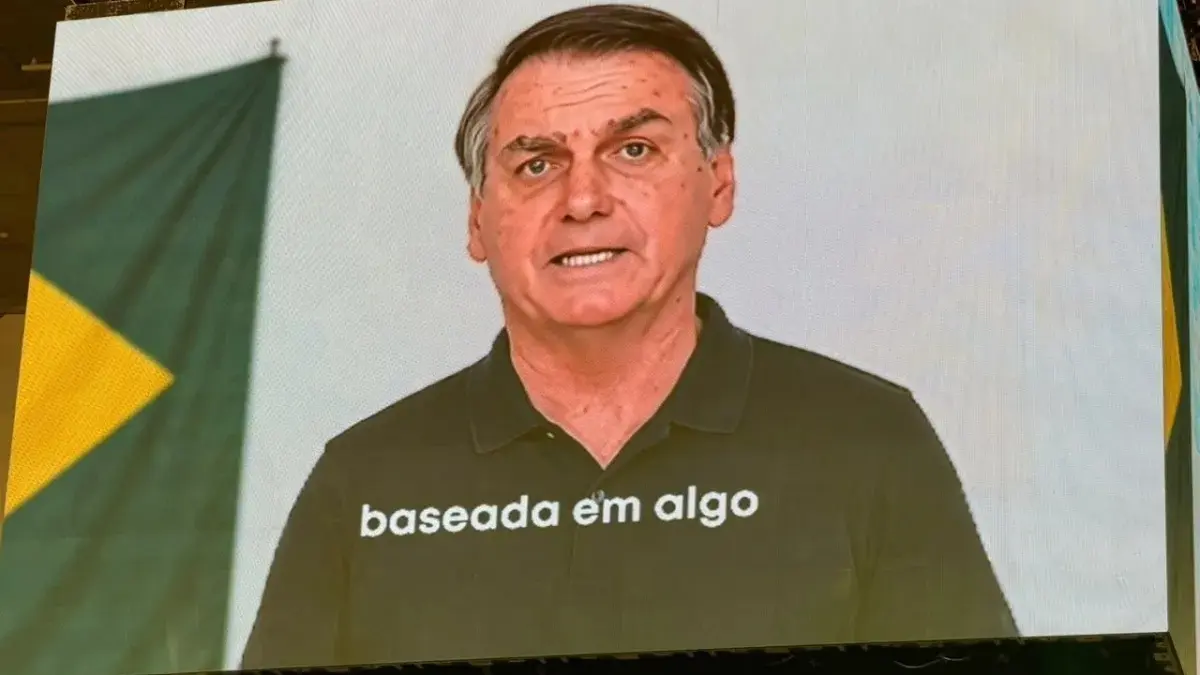 Defesa de Bolsonaro diz que ele não autorizou vídeo de IA