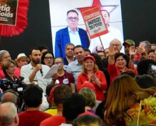 Convenção do PT em Goiás confirma Luis Cesar Bueno ao governo e Carlos Mundim (PDT) na vice