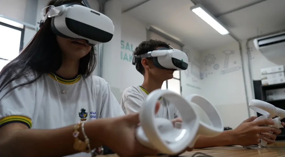 Educação em Goiás distribui ferramentas tecnológicas e materiais de apoio para o Enem na rede estadual