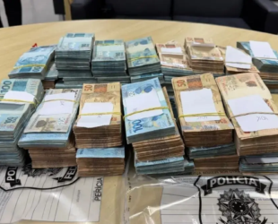 PF apreende R$ 510 mil em espécie em mala de passageira no Aeroporto de Congonhas
