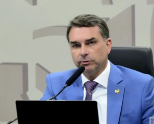TSE abre investigação contra Flávio Bolsonaro por ato em festa de Barretos