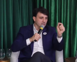 Debate paralelo é cancelado e vira sabatina com Renan Santos