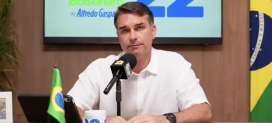 Flávio viajou da Flórida para o Brasil em 2025 em jato de Vorcaro, diz revista