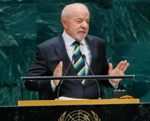 Flávio pede ao TSE que Lula não use discurso da ONU na campanha
