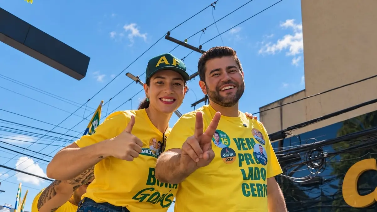 Viúva de Amilton Filho, Ana Caroline de Faria para seguir com candidatura