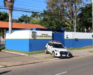 Daniel Vilela assina nomeação de 41 novos policiais técnico-científicos