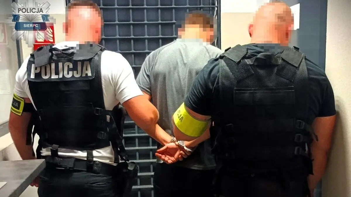 Adolescente é detido na Polônia após ataque a faca em escola que matou uma pessoa
